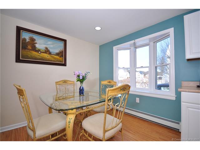 24Hazelmeadow Place #24, Simsbury, CT 06070