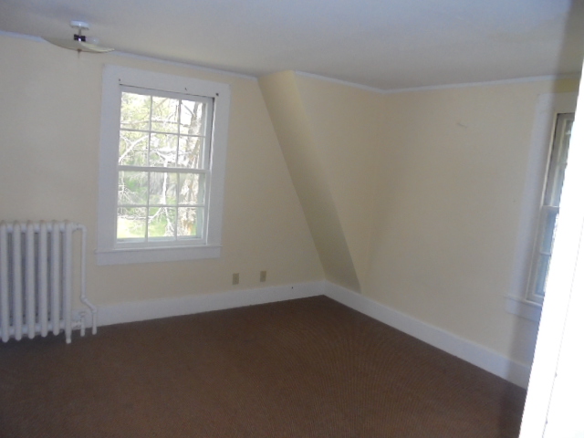 14-16 Hazelmeadow PlSimsbury, CT, 06070Hartford County