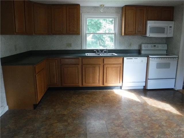 78 Maple Ridge Dr, Somers, CT 06071