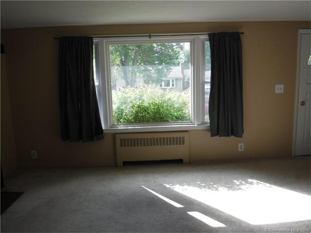 78 Maple Ridge Dr, Somers, CT 06071