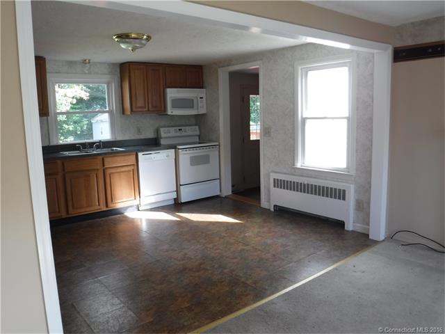 78 Maple Ridge Dr, Somers, CT 06071