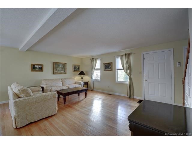 7Southgate Dr #7, Glastonbury, CT 06073