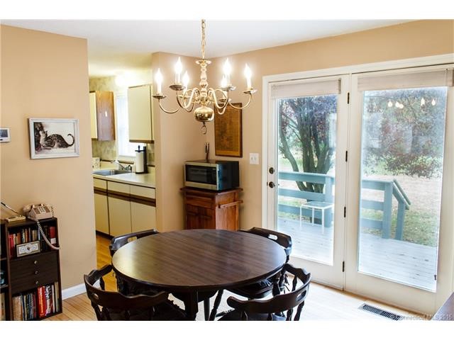 20Southgate Dr #20, Glastonbury, CT 06073