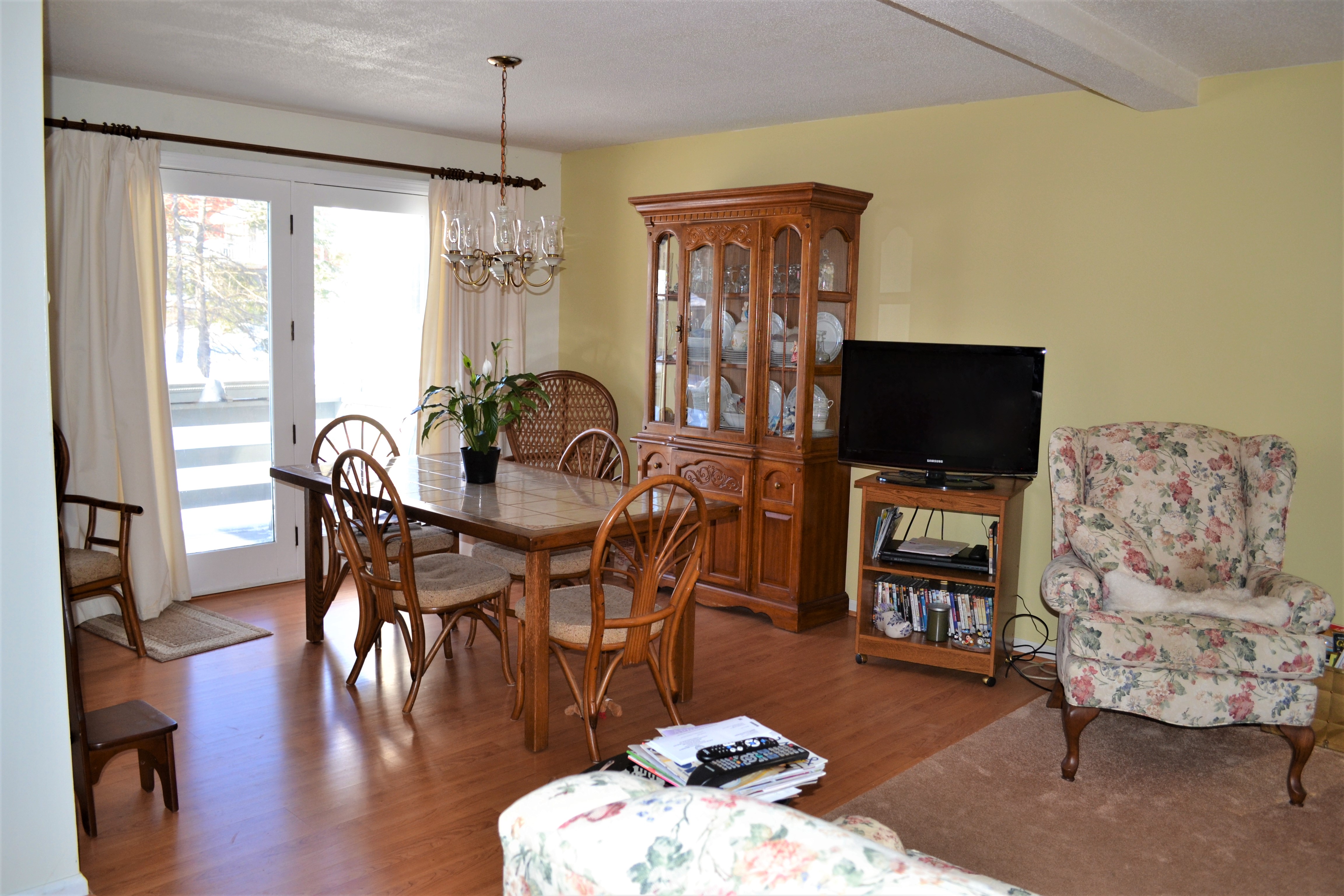 18 Southgate Drive, South Glastonbury, CT 06073