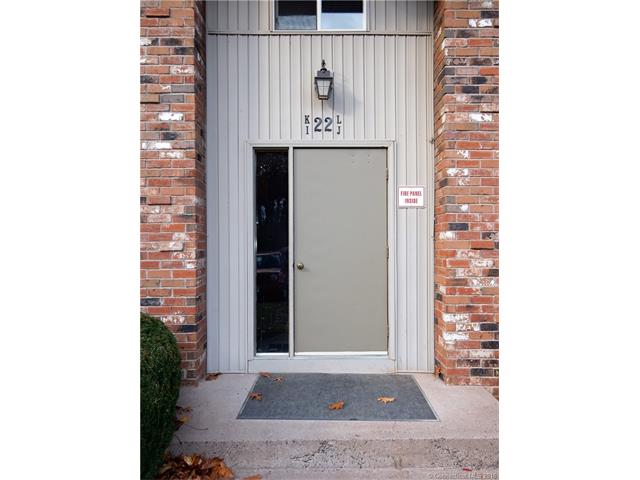 22 Amato Dr, S Windsor, CT 06074