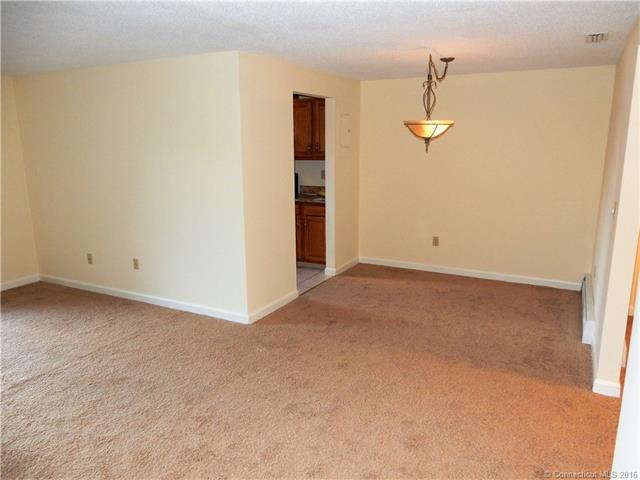 22 Amato Dr, S Windsor, CT 06074