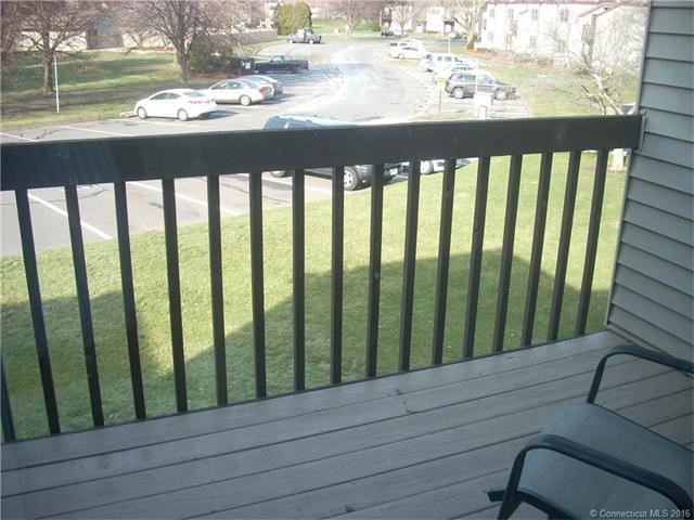 1404Twin Circle Dr #1404, S Windsor, CT 06074
