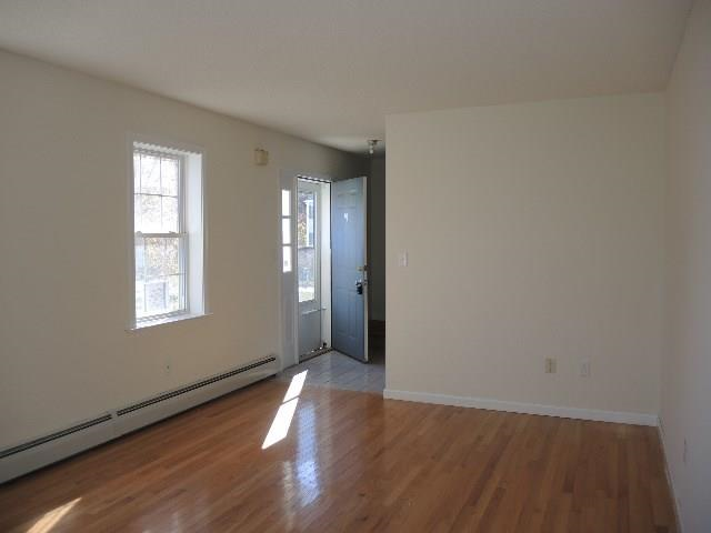 2 Sedgewick Cir, S Windsor, CT 06074