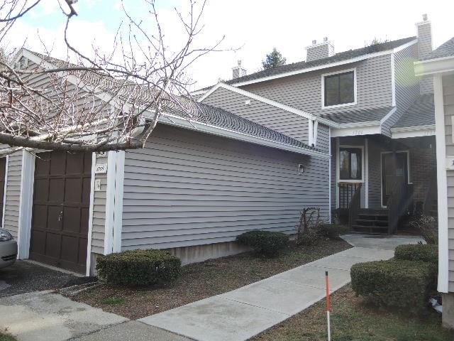 1706 Mill Pond Dr, S WIndsor, CT 06074