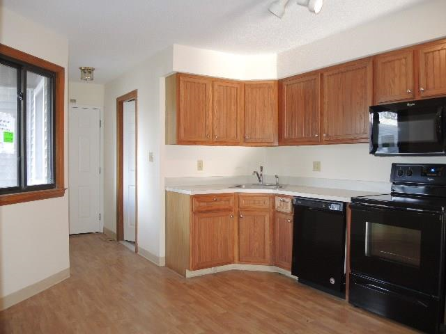 1706 Mill Pond Dr, S WIndsor, CT 06074