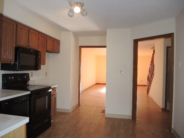 1706 Mill Pond Dr, S WIndsor, CT 06074