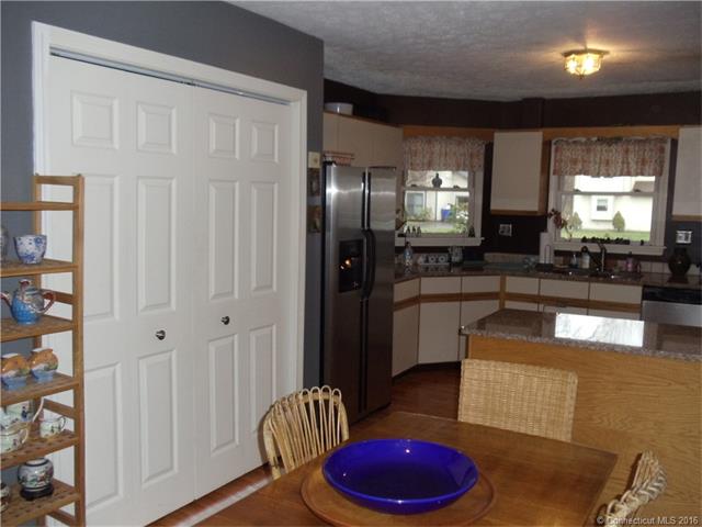 7 Arrowwood Circle, S Windsor, CT 06074