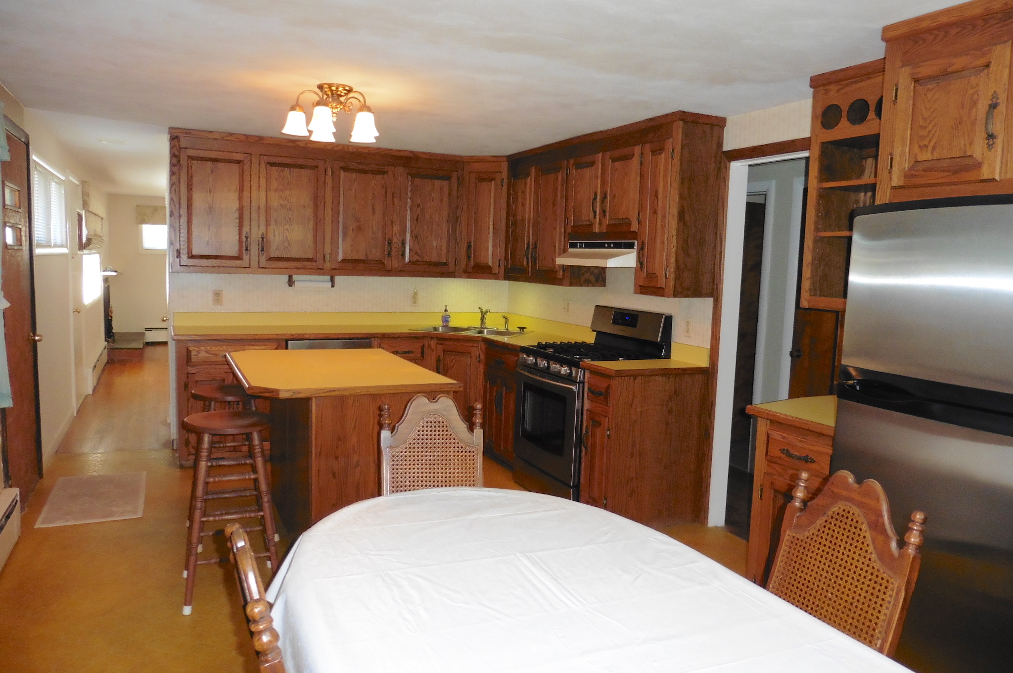 138 Kelly Road, South Windsor, CT 06074