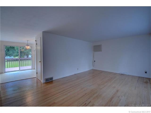 24 Lewis Dr, S Windsor, CT 06074