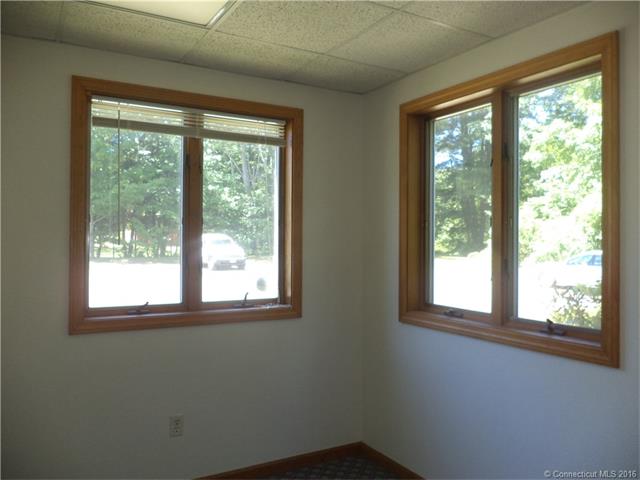 191 W Stafford Rd, Stafford, CT 06076