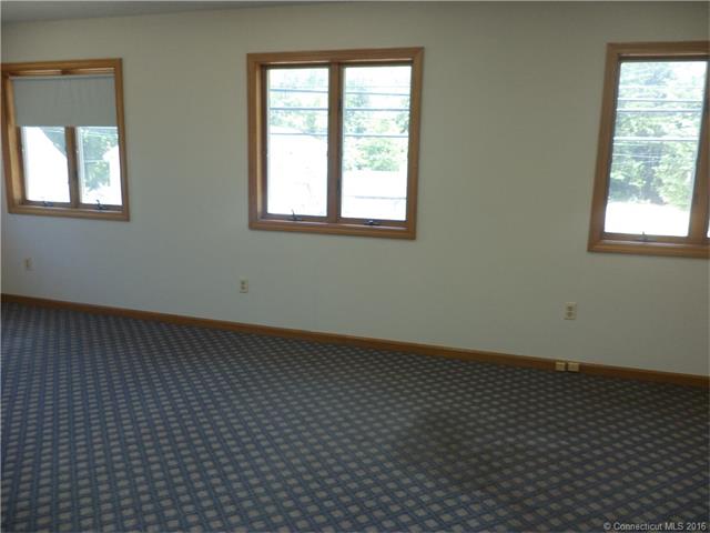 191 W Stafford Rd, Stafford, CT 06076