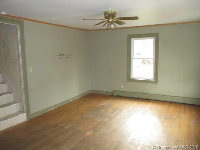 44 Center St, Stafford, CT 06076