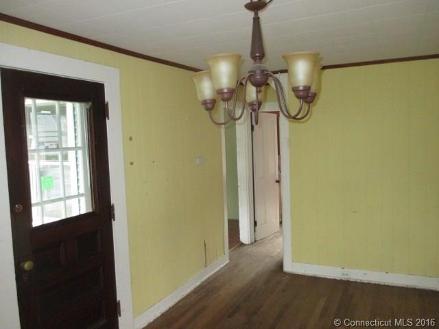 44 Center St, Stafford, CT 06076