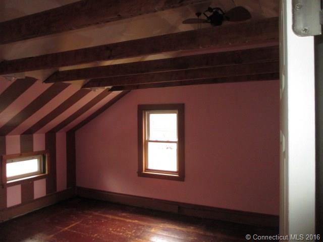 44 Center St, Stafford, CT 06076