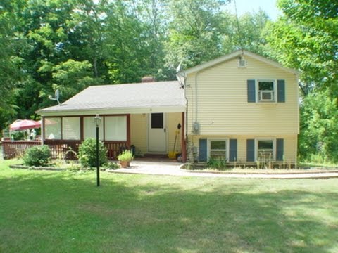15Crystal Lake Rd, Stafford, CT 06076