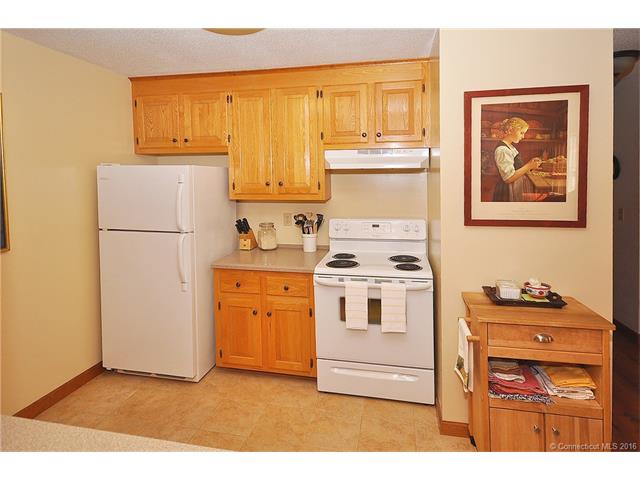 46 Edgewood St, Stafford, CT 06076