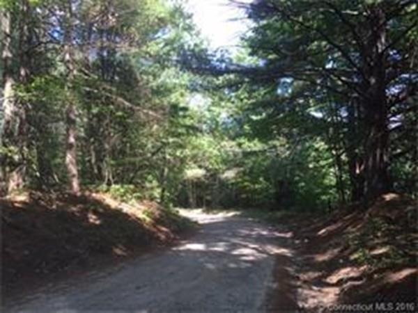 16 Petz, Stafford, CT 06076