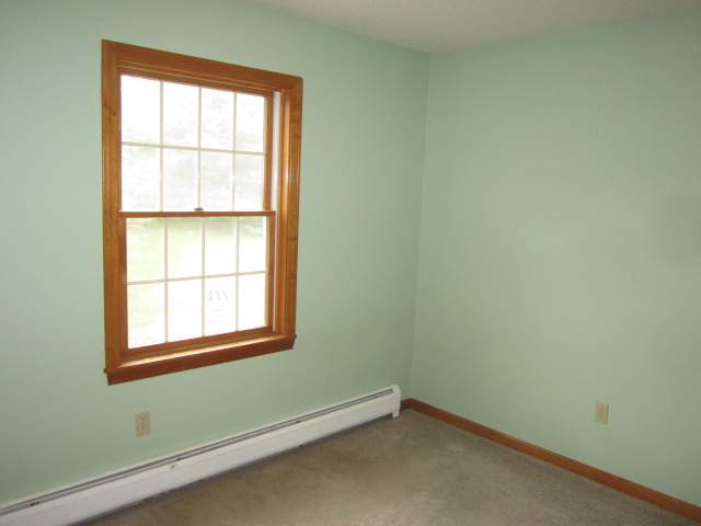 172 Cooper LaneStafford Springs, CT, 06076Tolland County