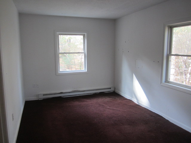 148 Wales RdStafford Springs, CT, 06076Tolland County