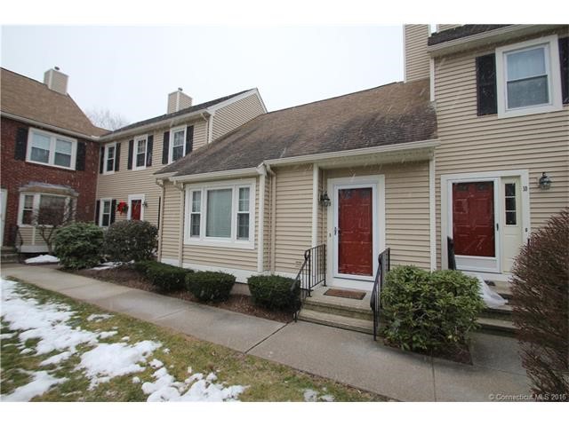 9Daventry Hill Lane #9, Suffield, CT 06078