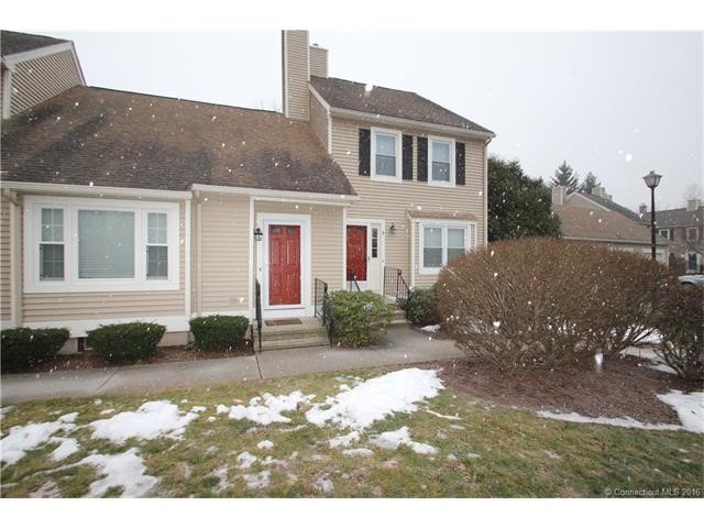 9Daventry Hill Lane #9, Suffield, CT 06078