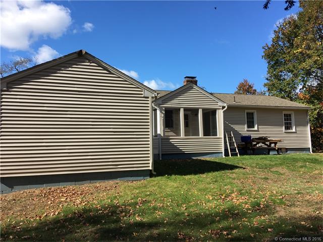 1026 East St North, Suffield, CT 06078