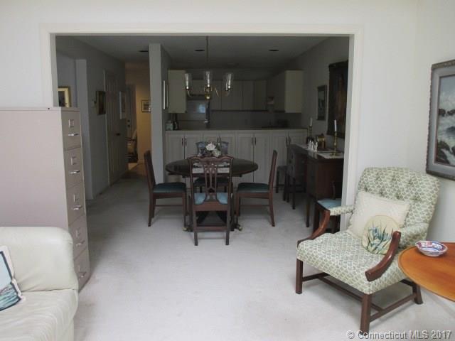 220 Bass Ln, Suffield, CT 06078