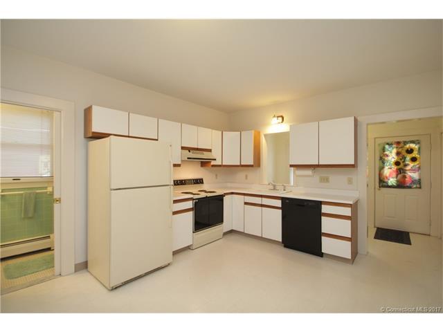 28Day Ave, Suffield, CT 06078