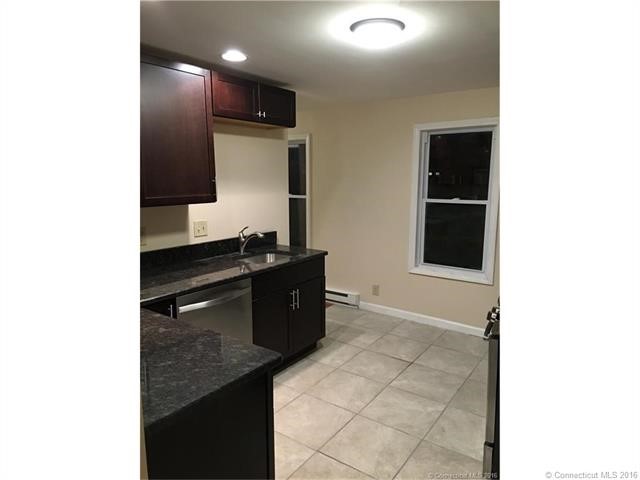 12Martin St, Enfield, CT 06082