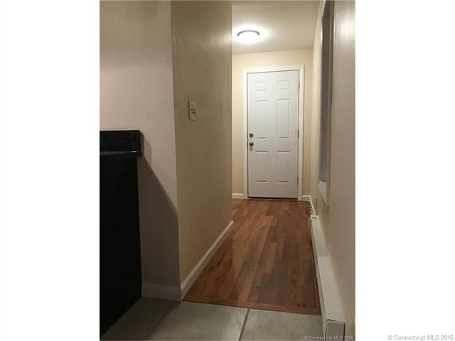12Martin St, Enfield, CT 06082