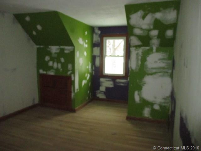 12 Jefferson St, Enfield, CT 06082
