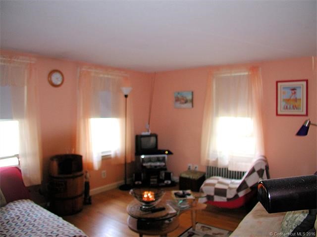 2Ohear Avenue, Enfield, CT 06082