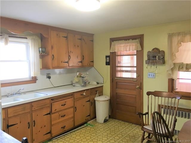 2Stephen Dr, Enfield, CT 06082