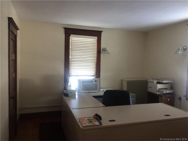 264Hazard Ave, Enfield, CT 06082