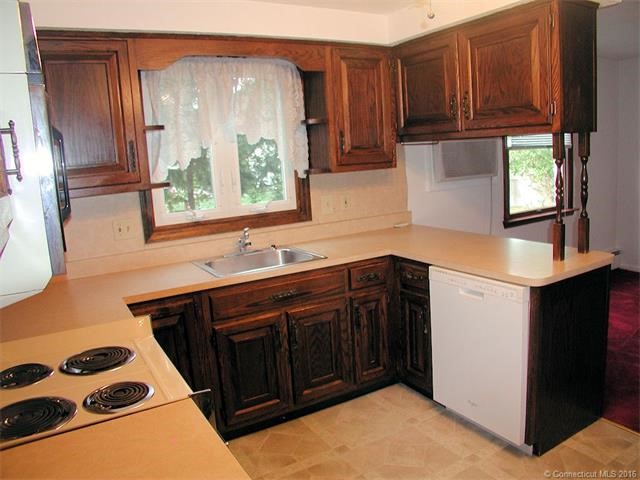 5Sun St, Enfield, CT 06082