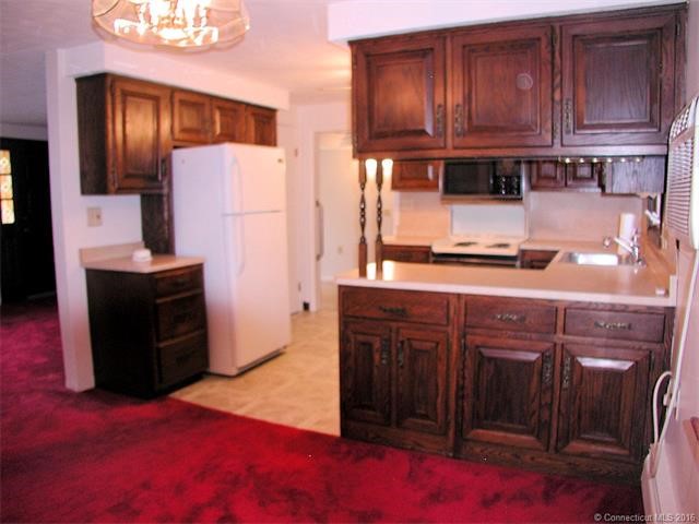 5Sun St, Enfield, CT 06082