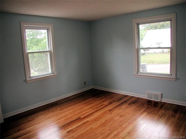 10Ridgefield Road, Enfield, CT 06082