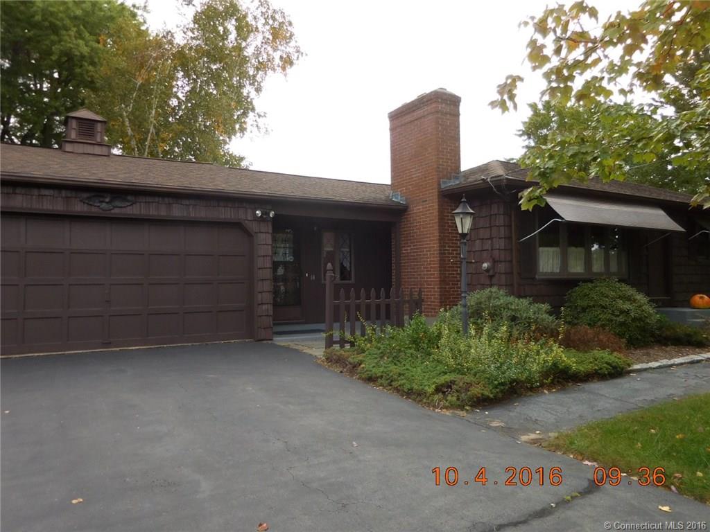 14 Campania Rd, Enfield, CT 06082