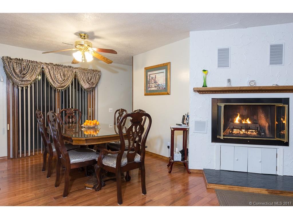 37 Arbor Rd, Enfield, CT 06082