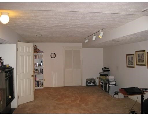 85 The Laurels, Enfield, CT 06082