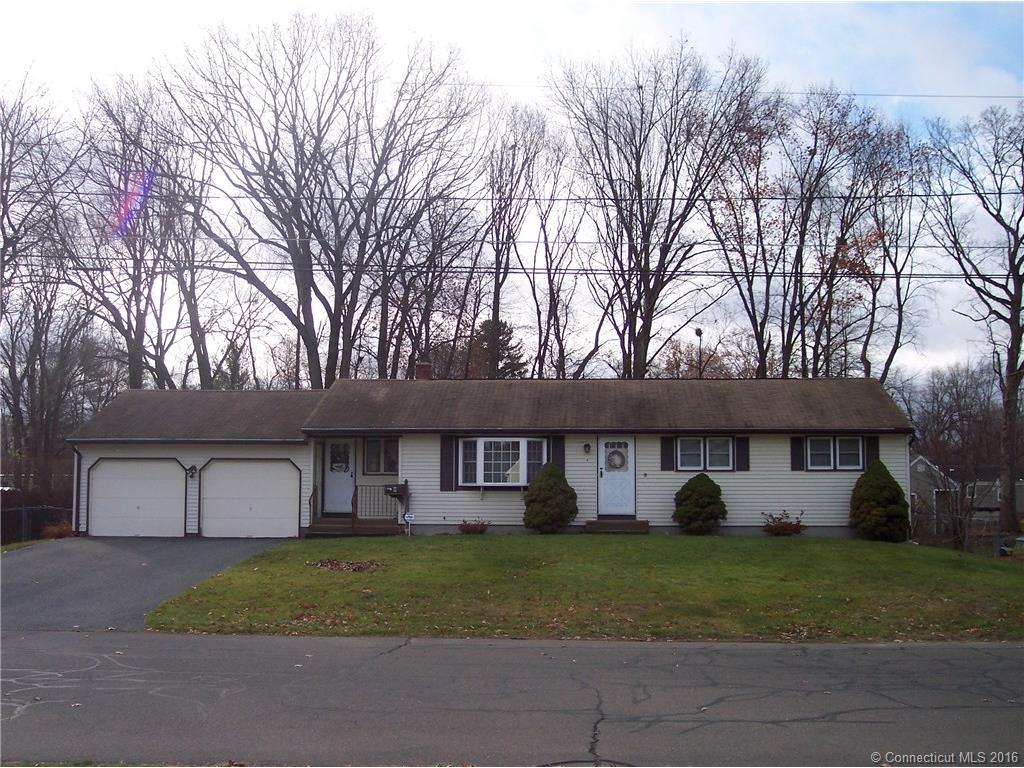 8 Ann St, Enfield, CT 06082