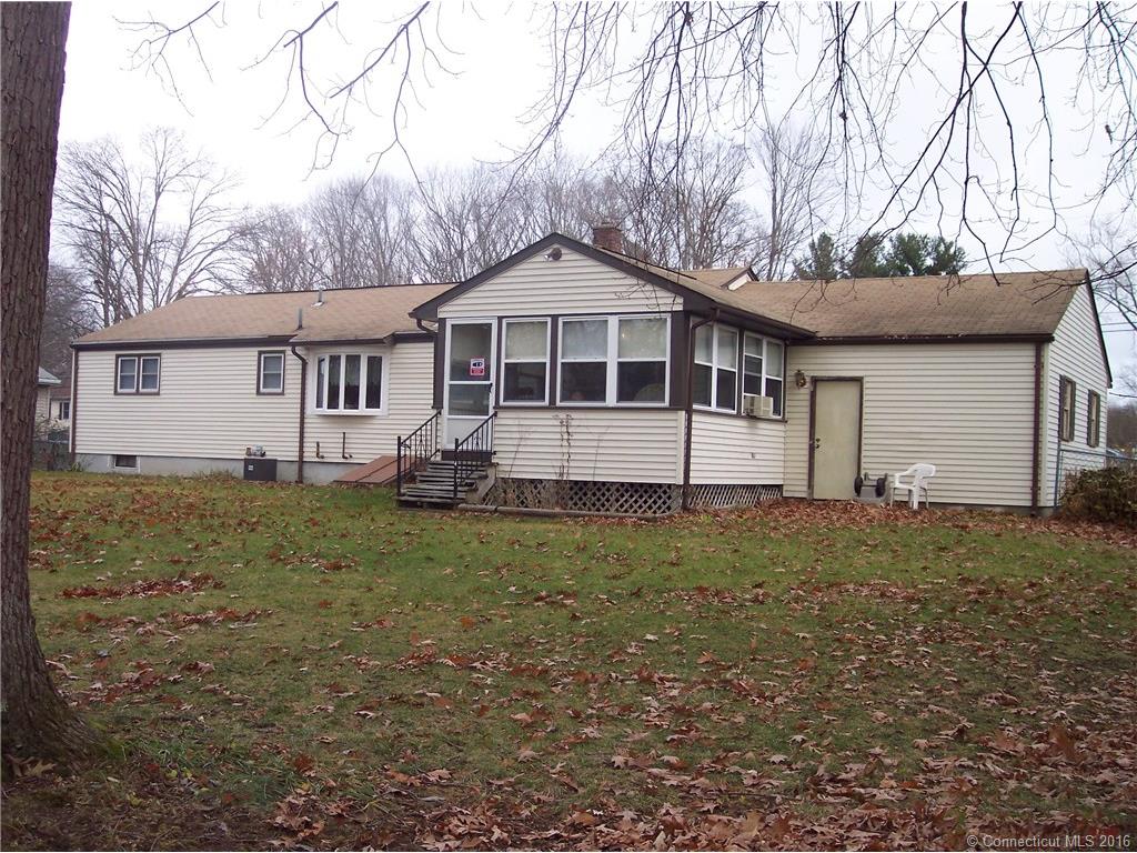 8 Ann St, Enfield, CT 06082