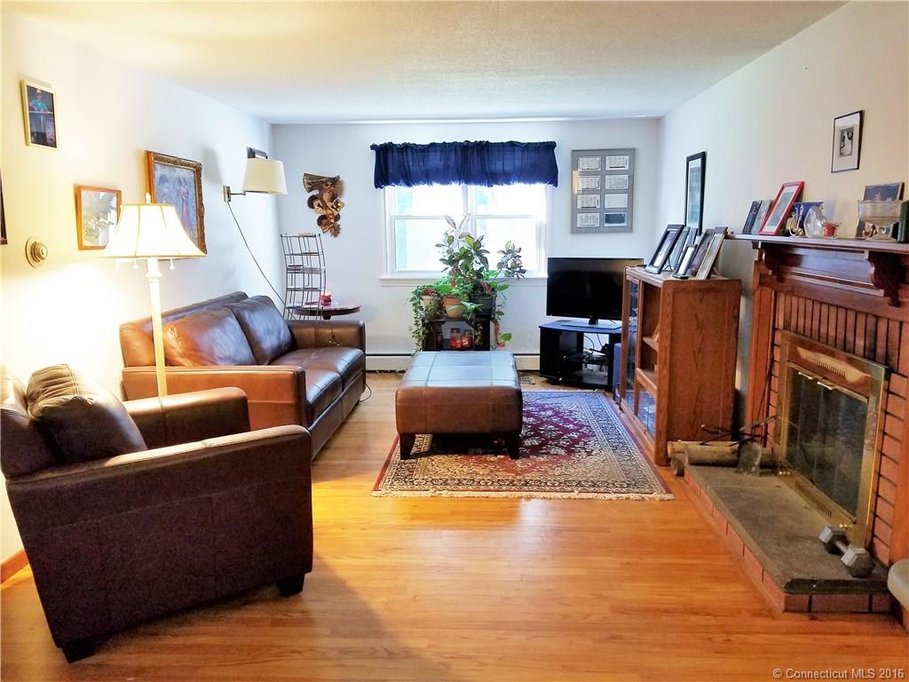 16 Dorothy St, Enfield, CT 06082