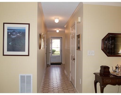 37 The Meadows, Enfield, CT 06082