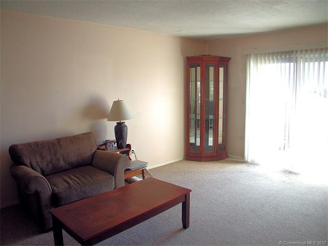 8Bradley Circle #G #G, Enfield, CT 06082